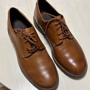 Rockport men’s Brown Leather tie shoes size 9.5M. Great hardly worn condition